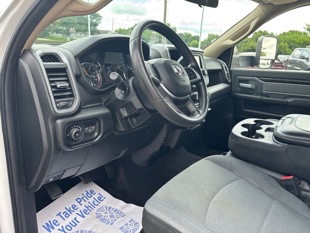 2019 RAM 2500 Big Horn Crew Cab 4x4 8' Box