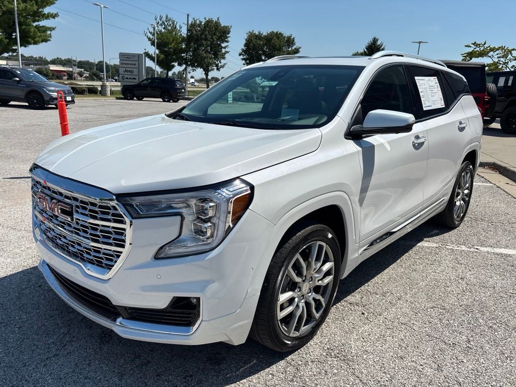 2023 GMC Terrain AWD Denali
