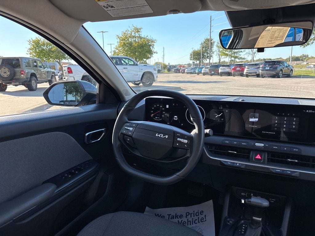 2025 Kia K4 EX