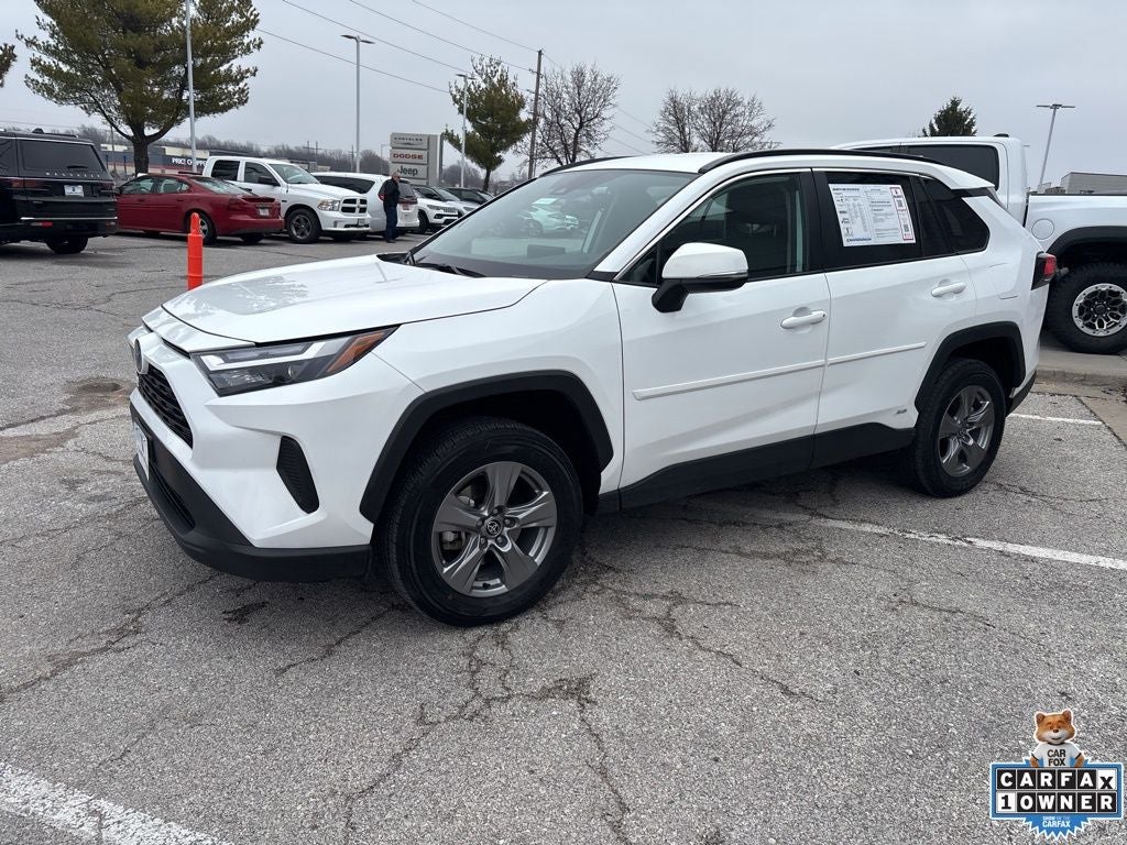 2022 Toyota RAV4 Hybrid XLE