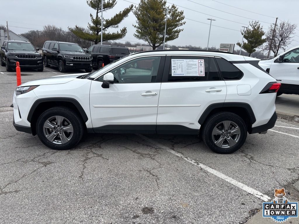 2022 Toyota RAV4 Hybrid XLE