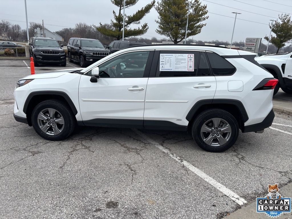 2022 Toyota RAV4 Hybrid XLE