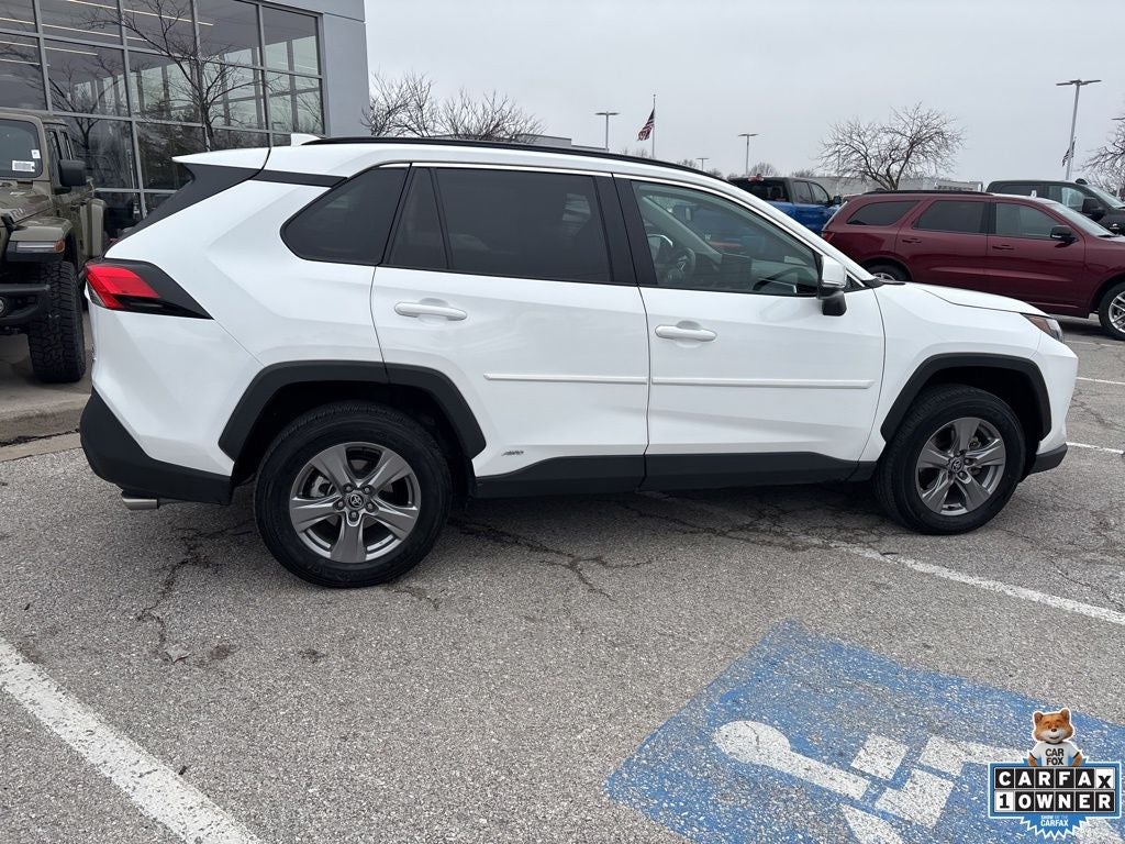2022 Toyota RAV4 Hybrid XLE