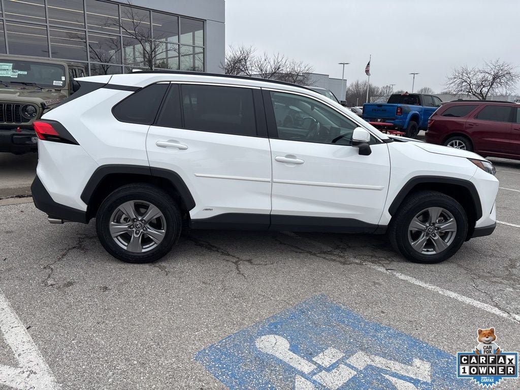 2022 Toyota RAV4 Hybrid XLE