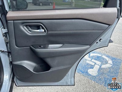2021 Nissan Rogue SL FWD