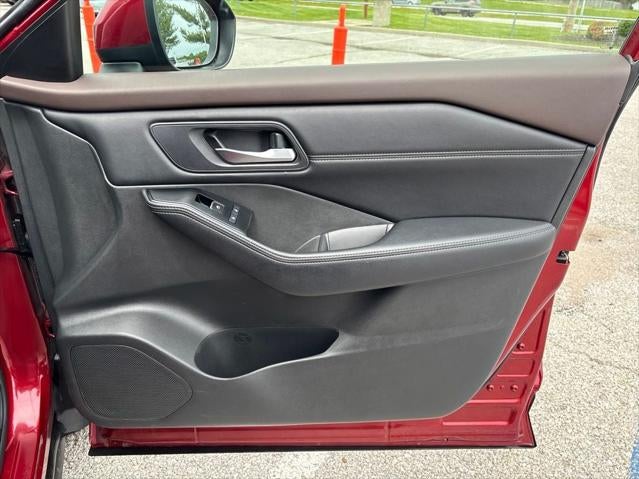 2023 Nissan Rogue SL FWD