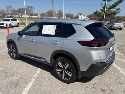 2022 Nissan Rogue SL