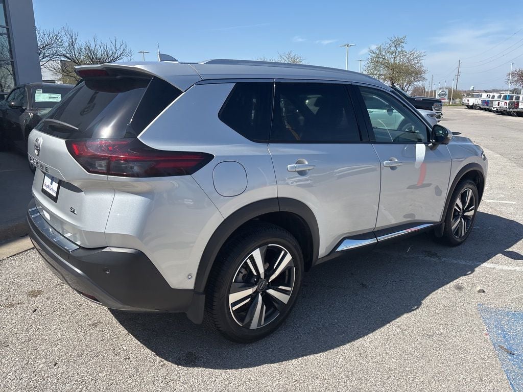 2022 Nissan Rogue SL