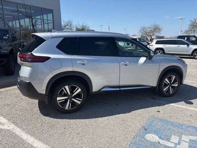 2022 Nissan Rogue SL