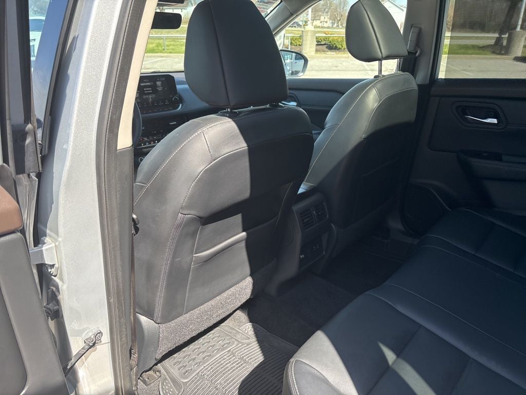 2022 Nissan Rogue SL