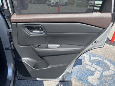 2022 Nissan Rogue SL