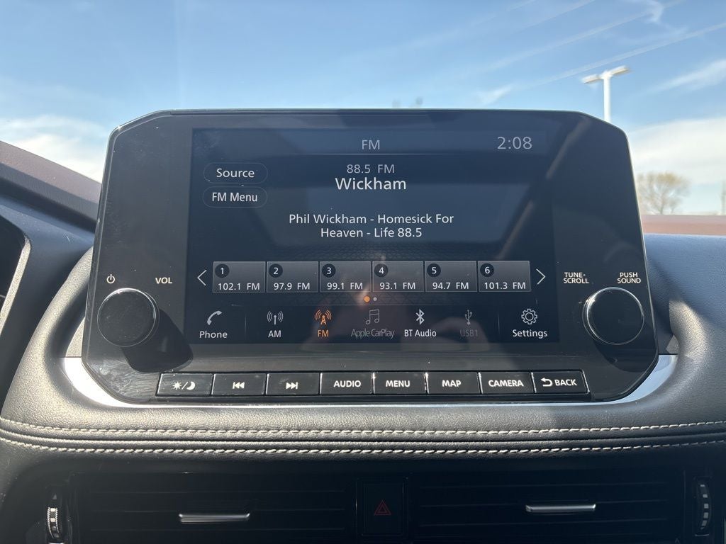 2022 Nissan Rogue SL