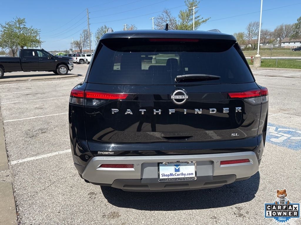 2025 Nissan Pathfinder SL