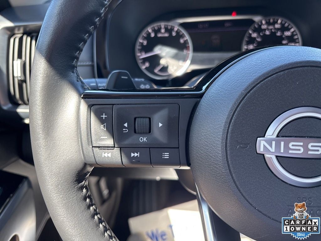 2025 Nissan Pathfinder SL