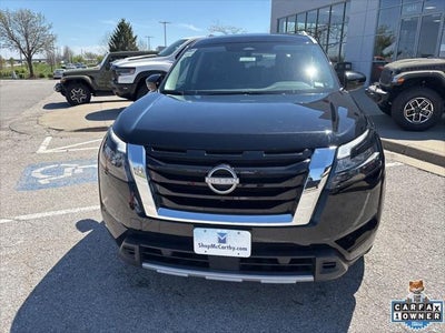 2025 Nissan Pathfinder SL FWD
