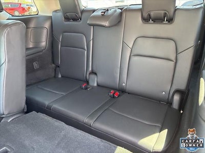 2025 Nissan Pathfinder SL FWD