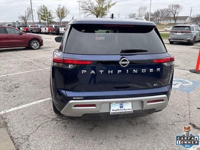 2025 Nissan Pathfinder SL FWD