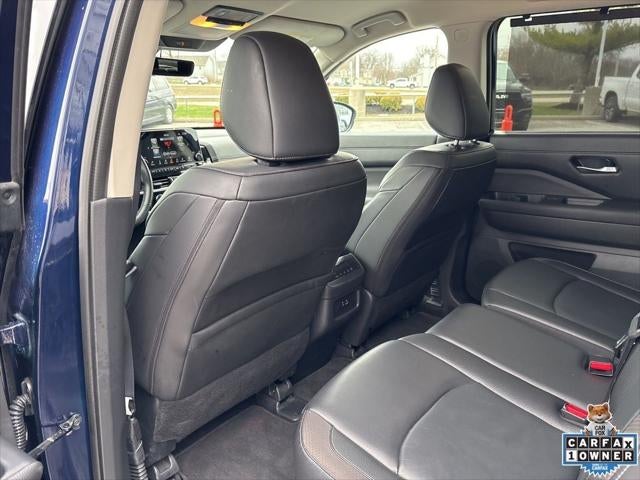2025 Nissan Pathfinder SL FWD