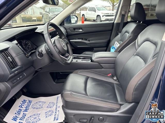 2025 Nissan Pathfinder SL FWD