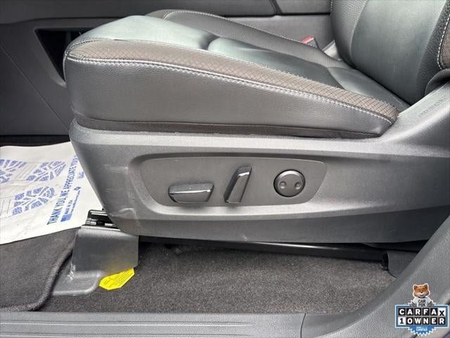 2025 Nissan Pathfinder SL FWD