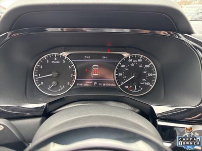 2025 Nissan Pathfinder SL FWD