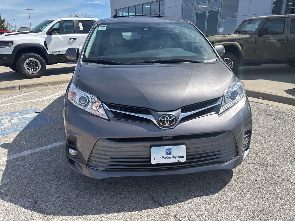 2018 Toyota Sienna XLE Premium 7 Passenger