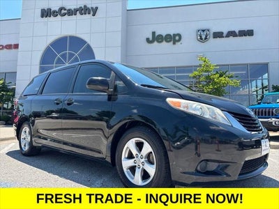 2017 Toyota Sienna LE 8 Passenger