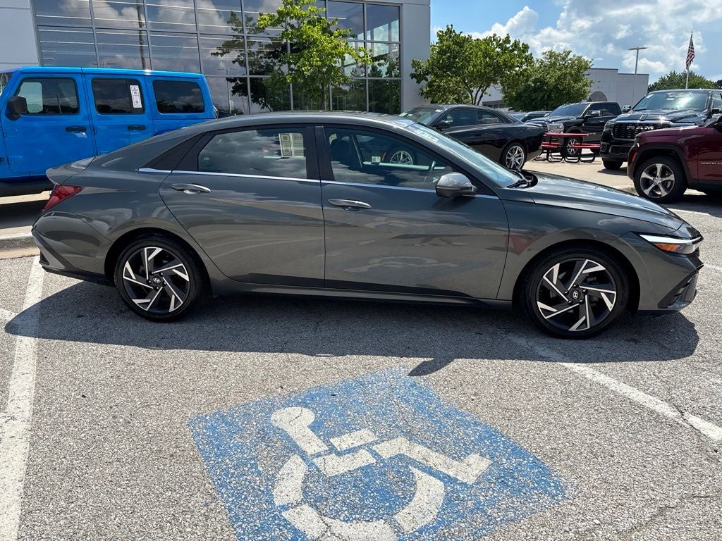 2024 Hyundai Elantra Limited