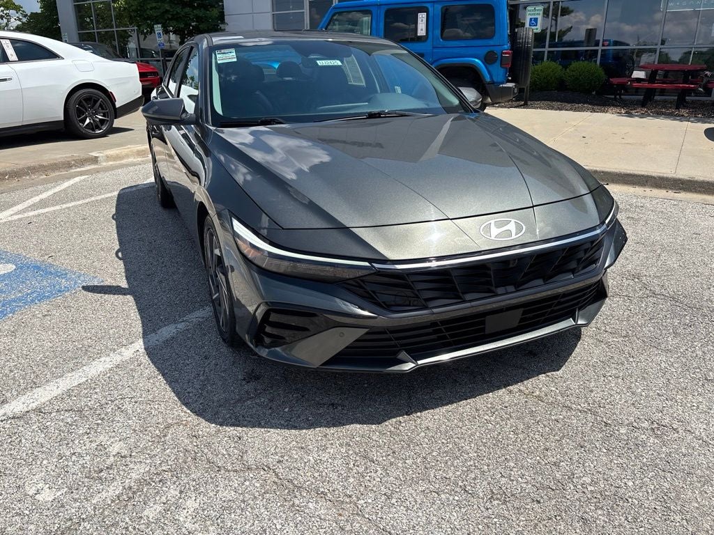 2024 Hyundai Elantra Limited