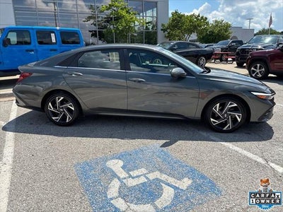 2024 Hyundai Elantra Limited