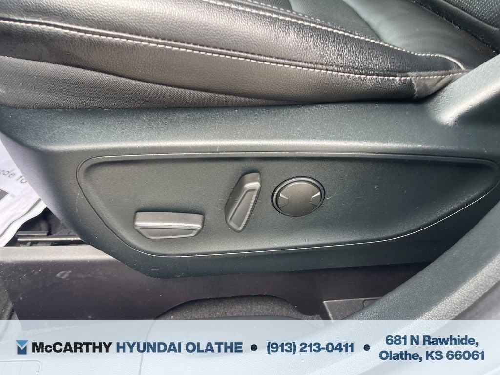 2020 Ford Escape Titanium Hybrid