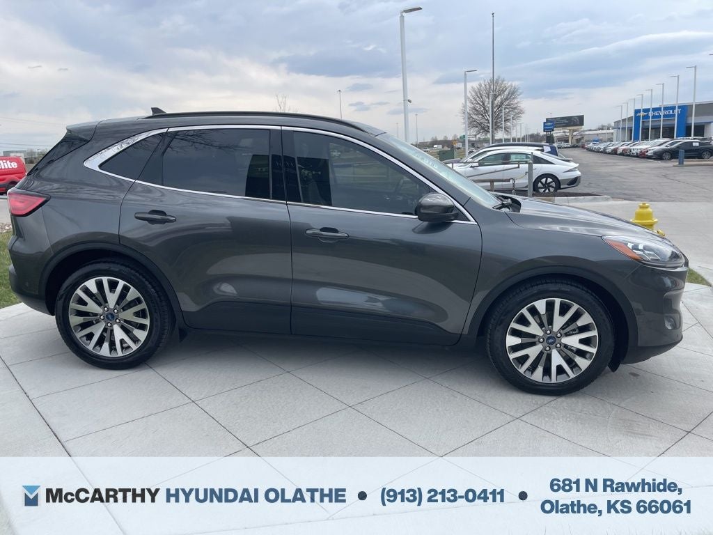 2020 Ford Escape Titanium Hybrid