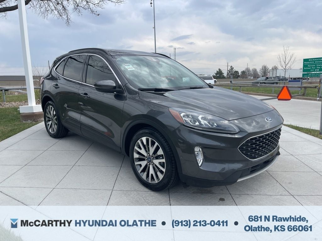 2020 Ford Escape Titanium Hybrid