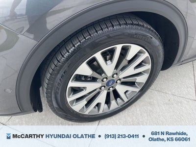 2020 Ford Escape Titanium Hybrid