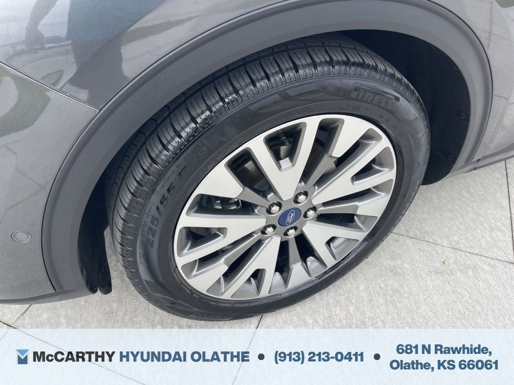 2020 Ford Escape Titanium Hybrid