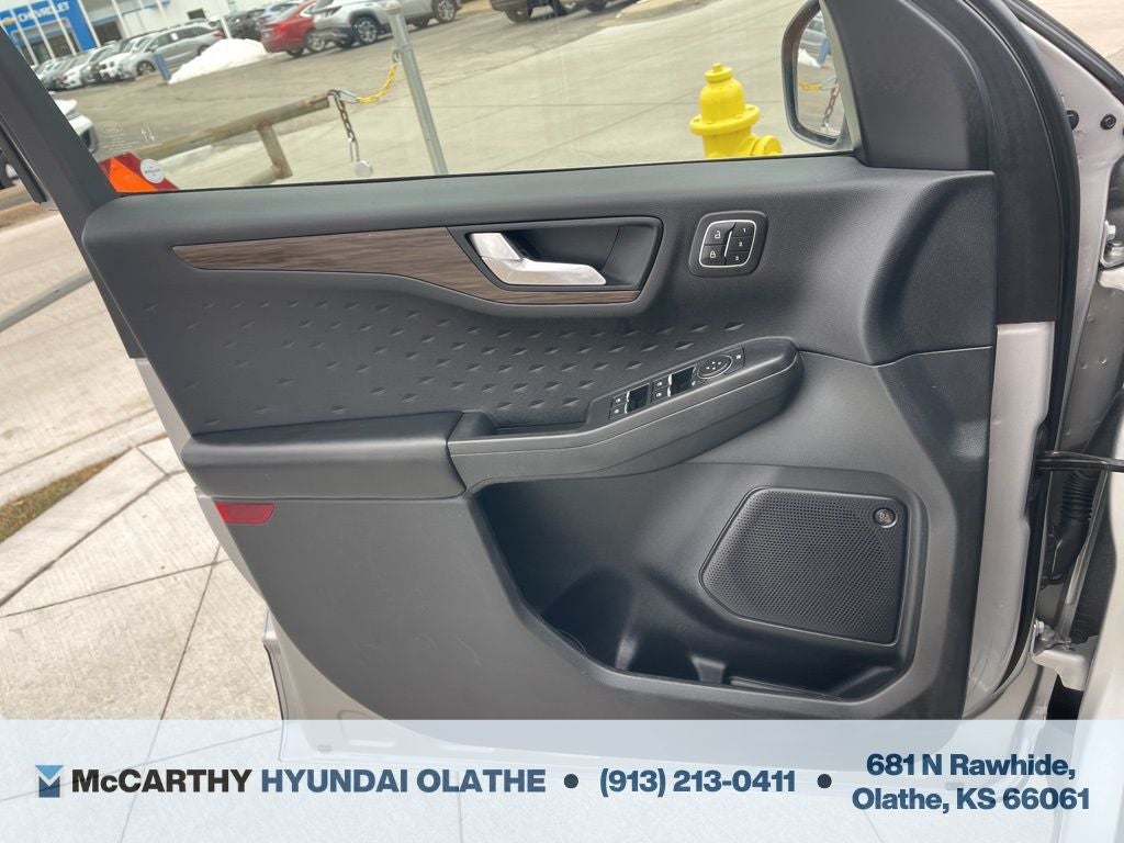 2020 Ford Escape Titanium