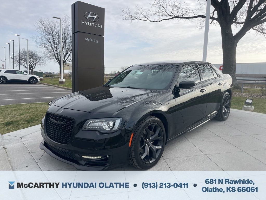 2022 Chrysler 300