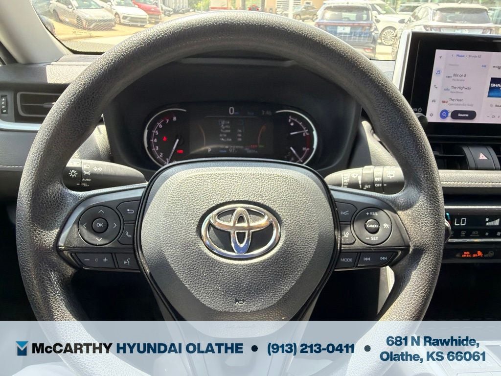 2024 Toyota RAV4 XLE