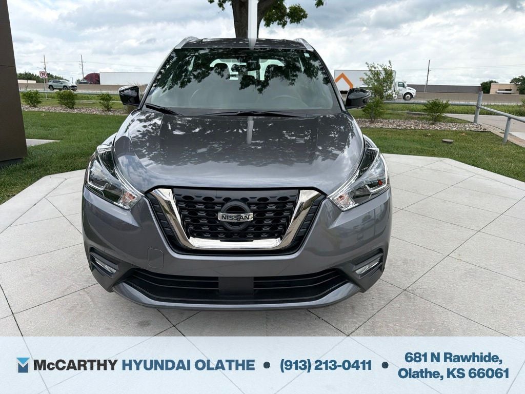 2020 Nissan Kicks SR