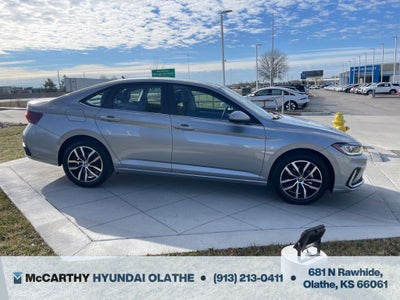 2025 Volkswagen Jetta 1.5T SE