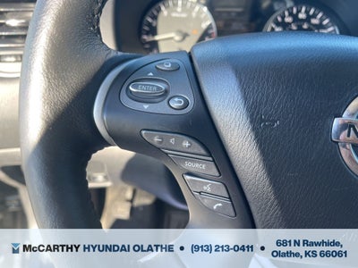 2019 Nissan Pathfinder SL