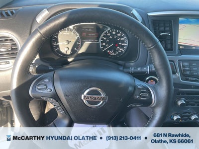 2019 Nissan Pathfinder SL