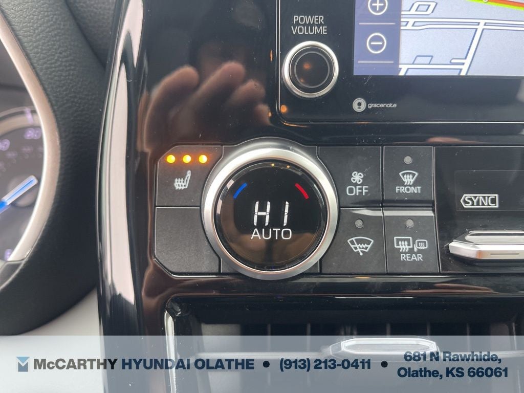 2022 Toyota Highlander Hybrid XLE