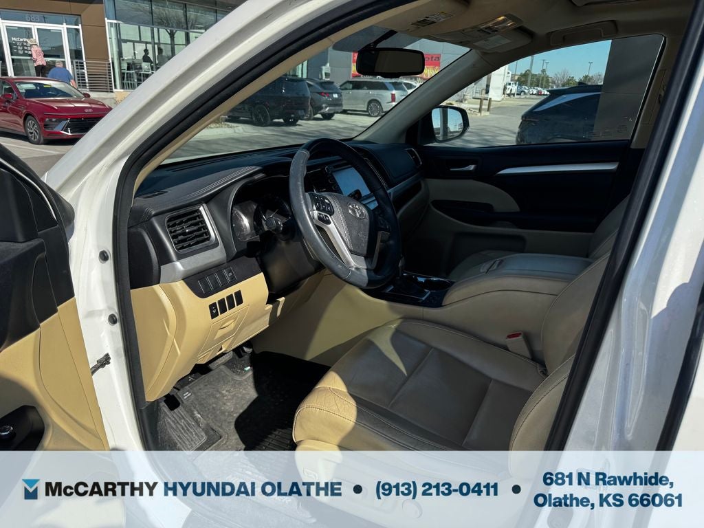 2016 Toyota Highlander XLE V6