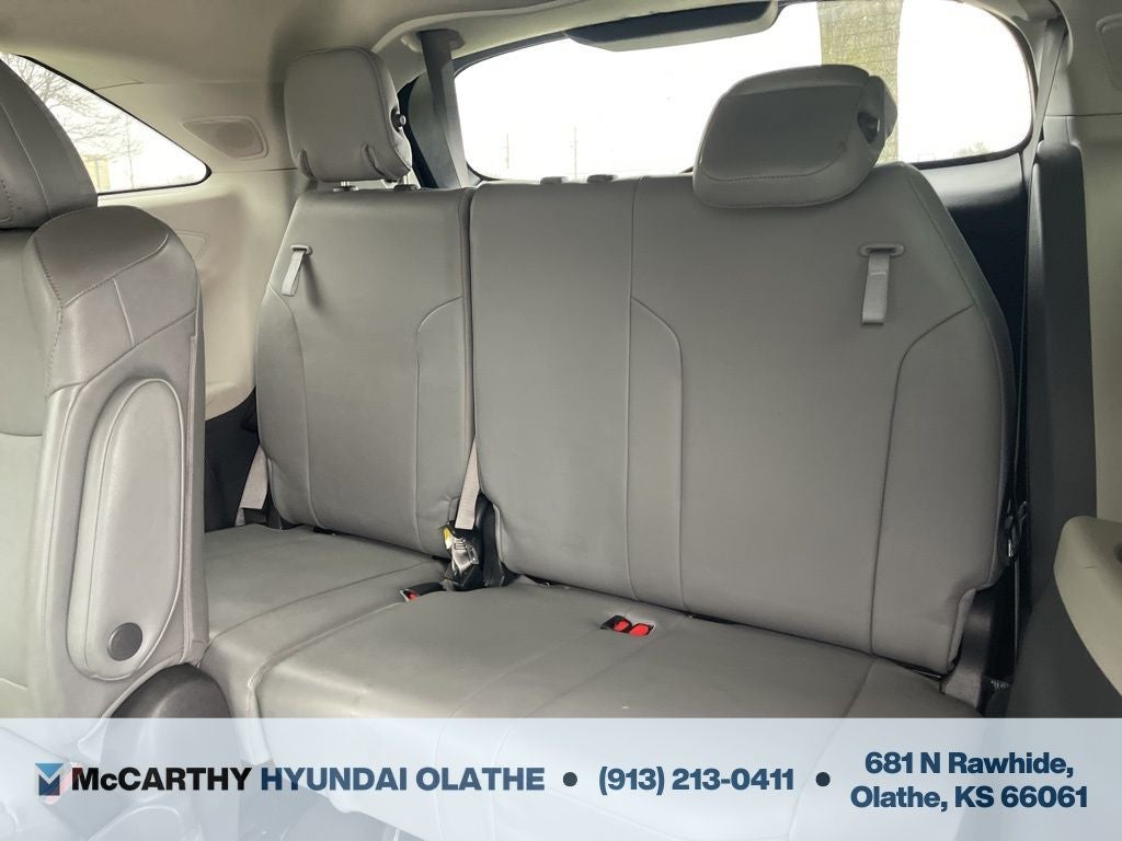 2021 Toyota Sienna XLE 8 Passenger