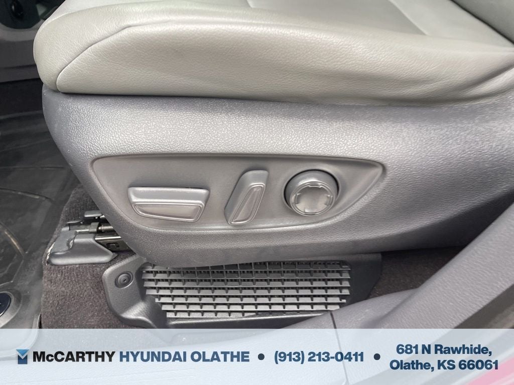 2021 Toyota Sienna XLE 8 Passenger