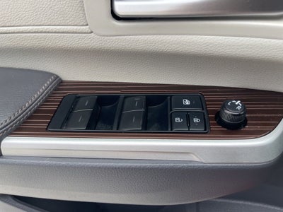 2021 Toyota Sienna XLE 8 Passenger