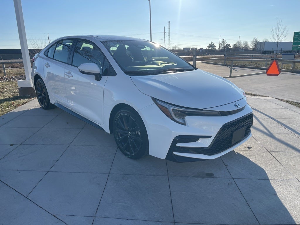 2024 Toyota Corolla Hybrid LE