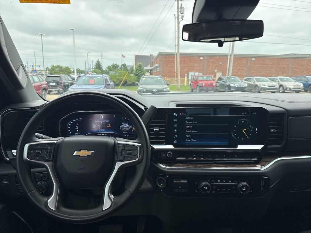 2024 Chevrolet Silverado 1500 LT LT1