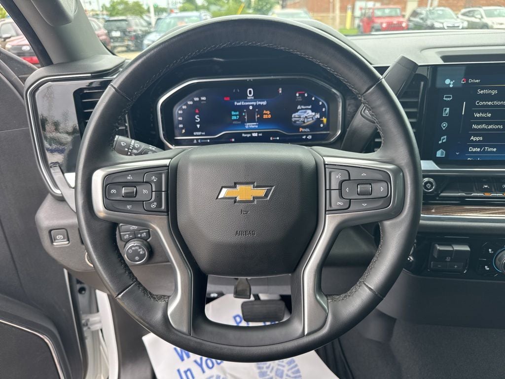 2024 Chevrolet Silverado 1500 LT LT1